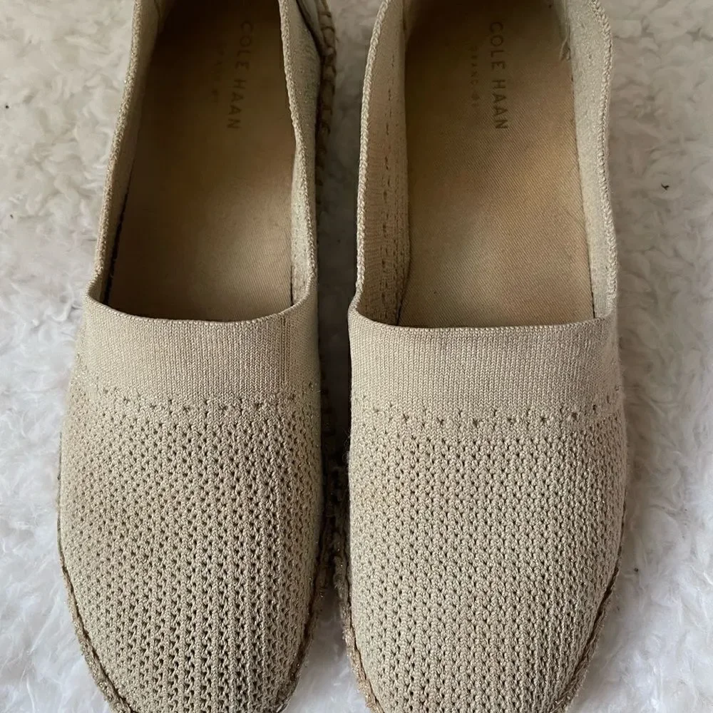 Cole Haan knitted Khaki lite Espadrille Loafer strings of gold threads size 10B